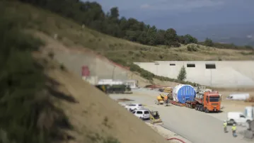 Transport i arribada de la tuneladora Canigó mitjançant comboi especial