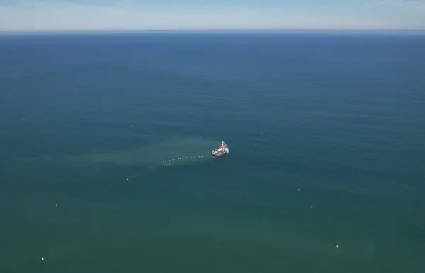 Sortie du micro-tunnelier en mer (Le Porge, France)